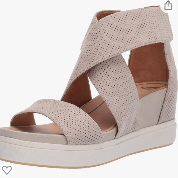 Beautiful shoes, worn once to try on. Ordered a size too big! - Picture 2 of 3